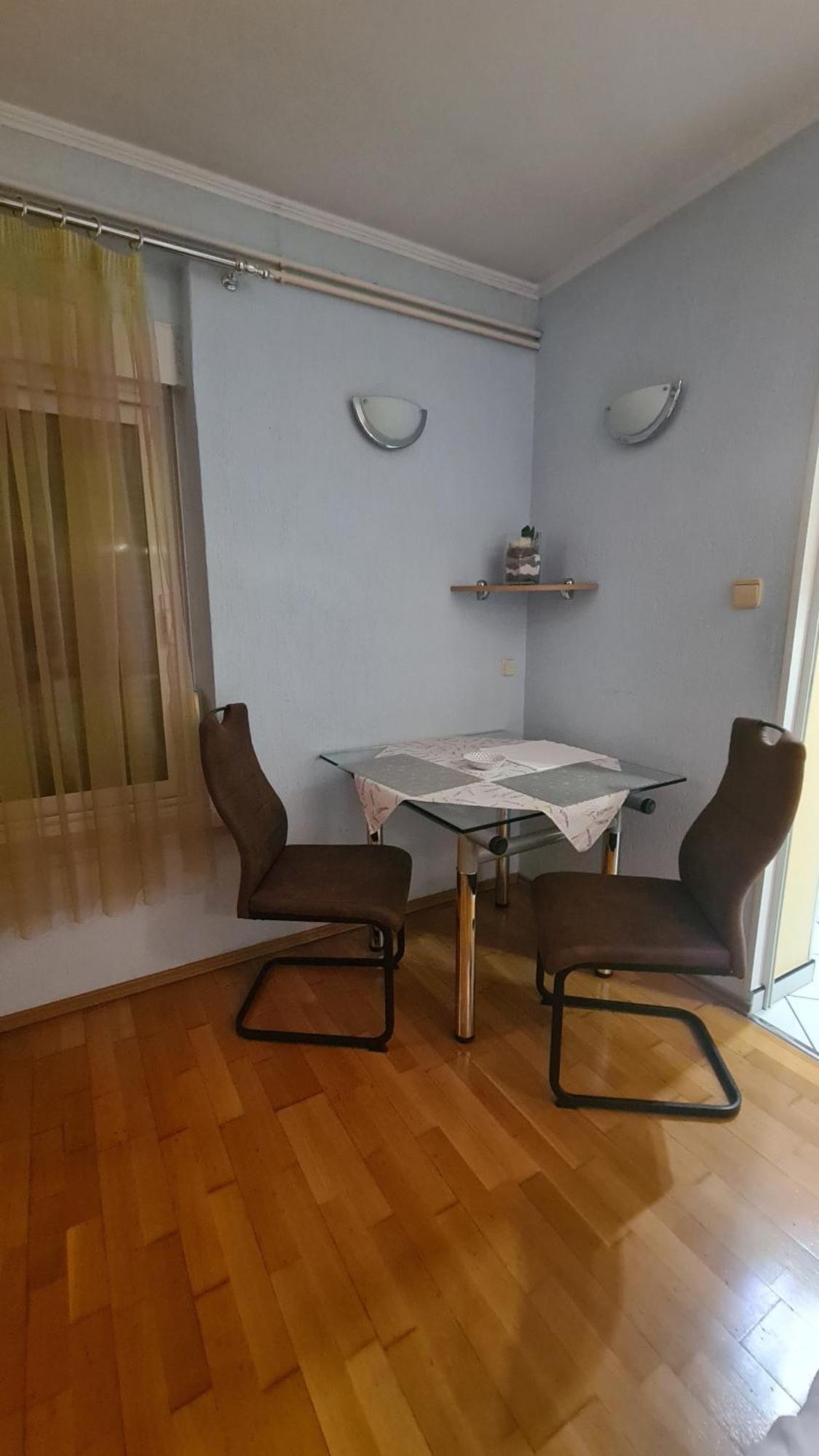 Elvira Apartment