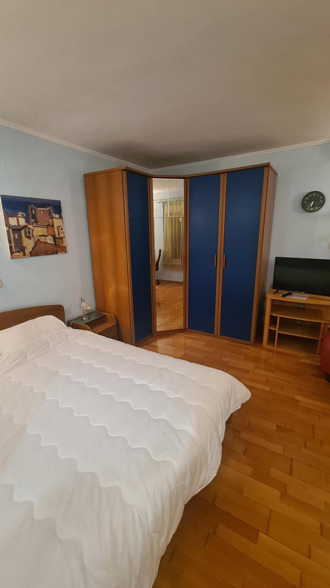 Elvira Apartment *